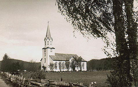 Rindal kirke i 1940-&aring;ra.