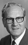 Arne J. S&aelig;ter (f. 21.8.1913)