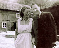 Johanne Storflor and Arne S&aelig;ter 1947.